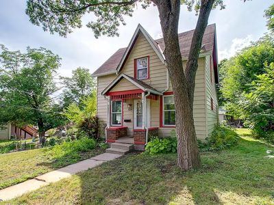 104 Linden St S