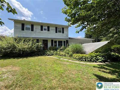 82 Clay Rd