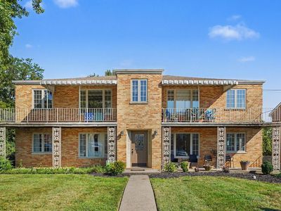 43 Holly Woods Dr