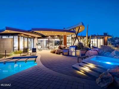 1470 W Tortolita Mountain Cir