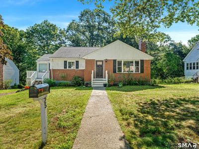 25 Seneca Road