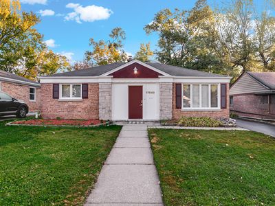 Property at 17649 Dundee Ave, Homewood, IL