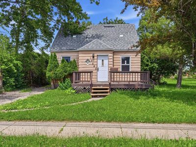 Property at 18545 Huntington Ave, Harper Woods, MI