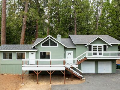 19160 Middle Camp Sugar Pine Rd