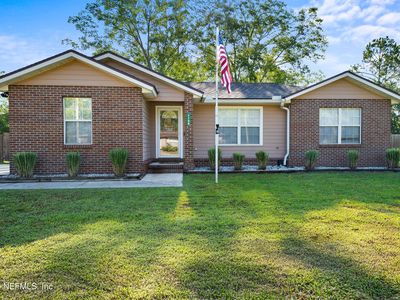 1104 N THOMPSON Street