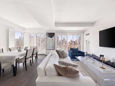 200 E 69th St APT 19E