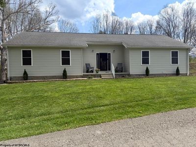 Property at 109 Cottage Hill Ln, Beverly, WV