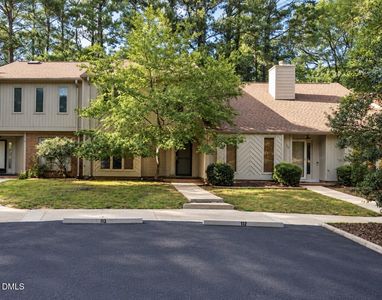 112 Mossbark Ln