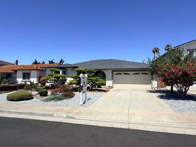 2063 Admiral Pl
