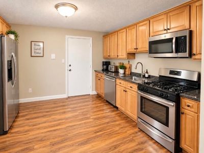 5 Lancelot Court #6