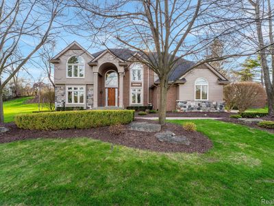 2562 Sequoia Ct