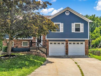 405 SE Onyx Cir