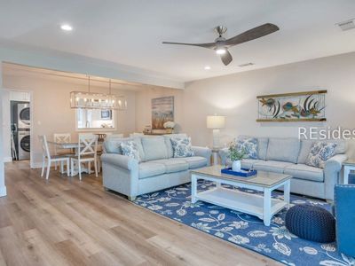 45 Queens Folly Rd APT 586