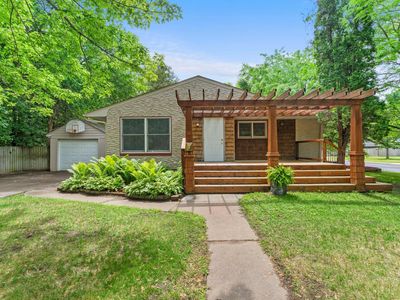 Property at 245 10th Ave SW, Cambridge, MN