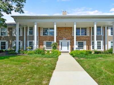 Property at 1105 Spring Garden Cir #5, Naperville, IL