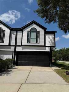 16555 Pentonshire Ln