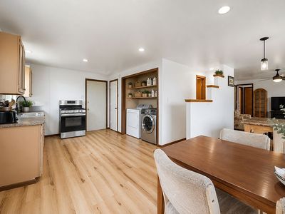 205 Harris Ln