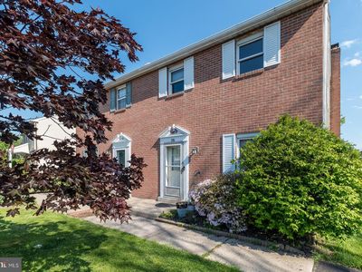 207 Hickory Dr