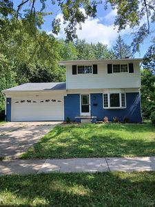 868 Watson Rd