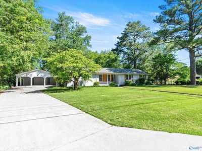 2102 Mythewood Dr SW