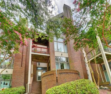 696 Mowbray Arch APT 460
