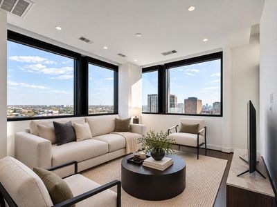 1211 Caroline St #1604