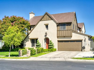 1322 Cottage Grove Ct