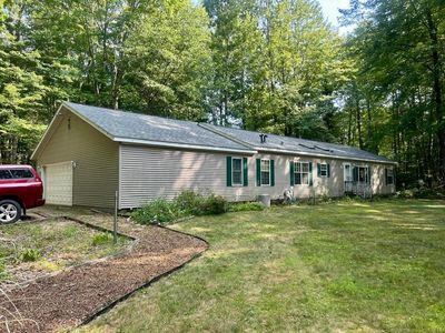 866 Lakeshore Dr