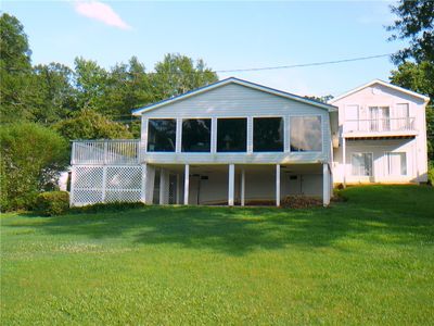 2213 Broadway Lake Rd