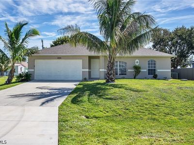 2035 NE 8th Pl