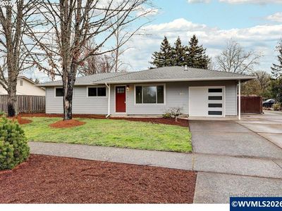 3075 NE Lancaster St