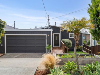 830 Buena Vista St