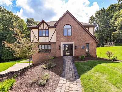 128 Pauline Dr