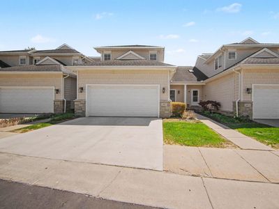 2067 Liberty Hts