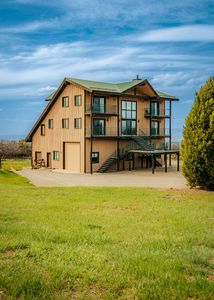 1305 Thunder Rd