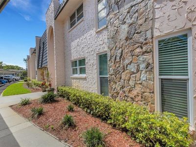 104 Fernwood Cir #104