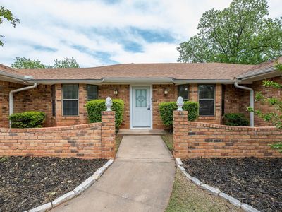 4401 Shady Ln