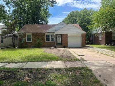 637 S Lightner Dr