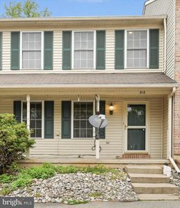 Property at 816 Rockwood Dr, Elizabethtown, PA