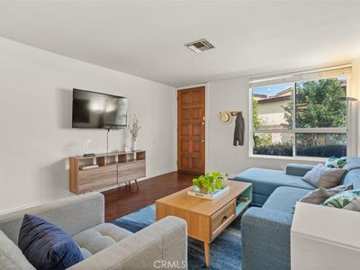 7301 Lennox Ave UNIT B7