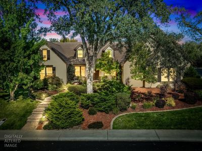 3338 Greenview Dr