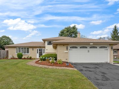 1210 N Keebie Ct