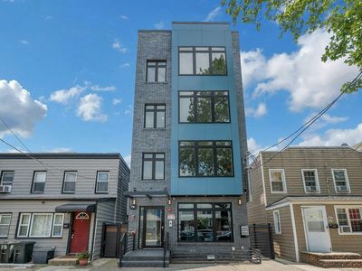 76 Corbin Ave #4
