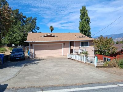 3215 Marina View Dr