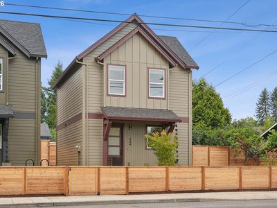 5444 NE Prescott St #1