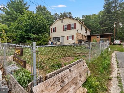 1499 Valley Rd