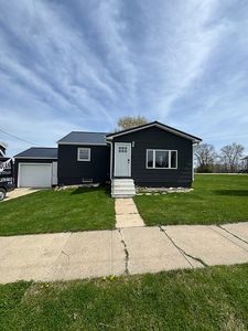 133 N Main St