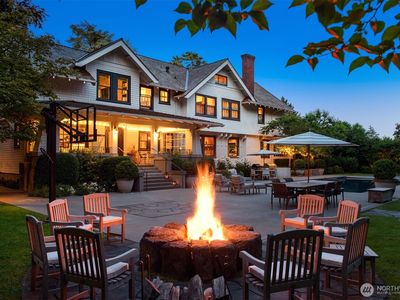 7735 Overlake Drive W