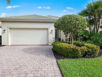 3760 Lakeview Isle Ct