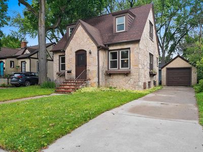 Property at 225 Gray St, Green Bay, WI